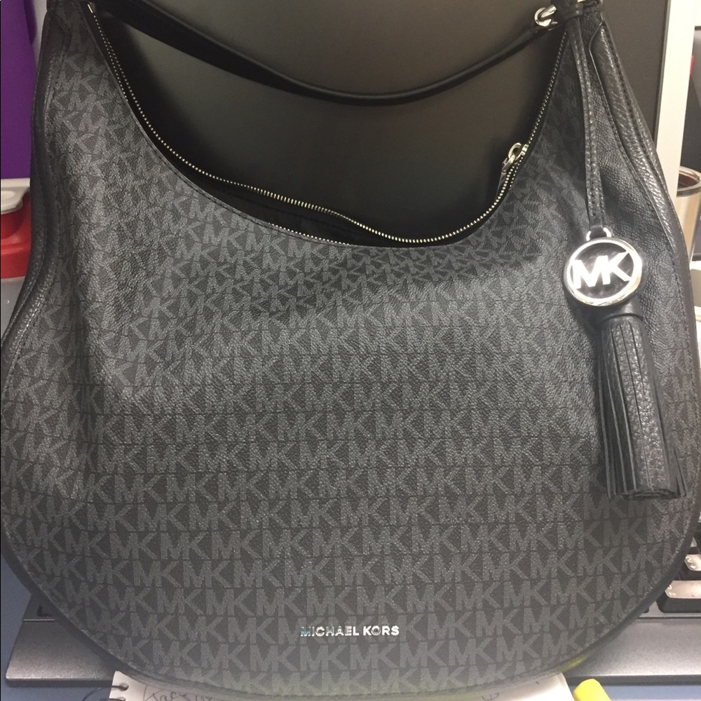 Michael Kors Lydia Signature Bag